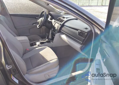 2014 Toyota Camry Hybrid Xle z USA, uszkodzony, nr VIN 4T1BD1FK8EU100550